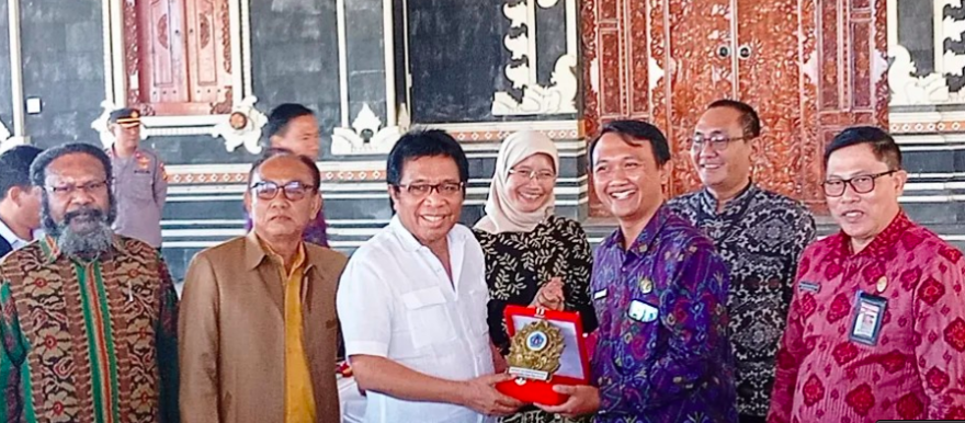 Komisi V DPR-RI Kunjungi BUMDesa Sarining Winangun Desa Kukuh Kerambitan, Perbekel Kukuh Titip Aspirasi Terkait BUMDesa